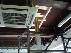 Elektra, luchtbeheersing en plafond