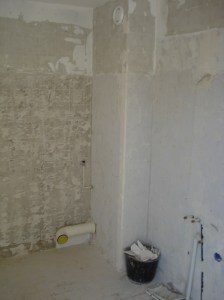 Gestripte badkamer en aanpassen leidingwerk