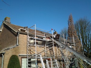 Verwijderen bestaande dakpannen